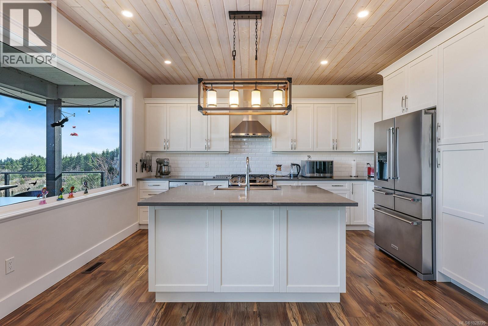 4112 Chancellor Cres, Courtenay, British Columbia  V9N 0B3 - Photo 13 - 1028220