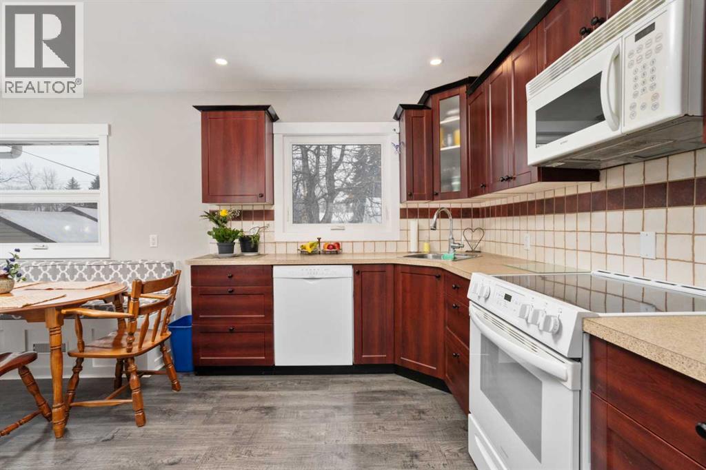 4712 45 Street, Camrose, Alberta  T4V 1E2 - Photo 7 - A2291282