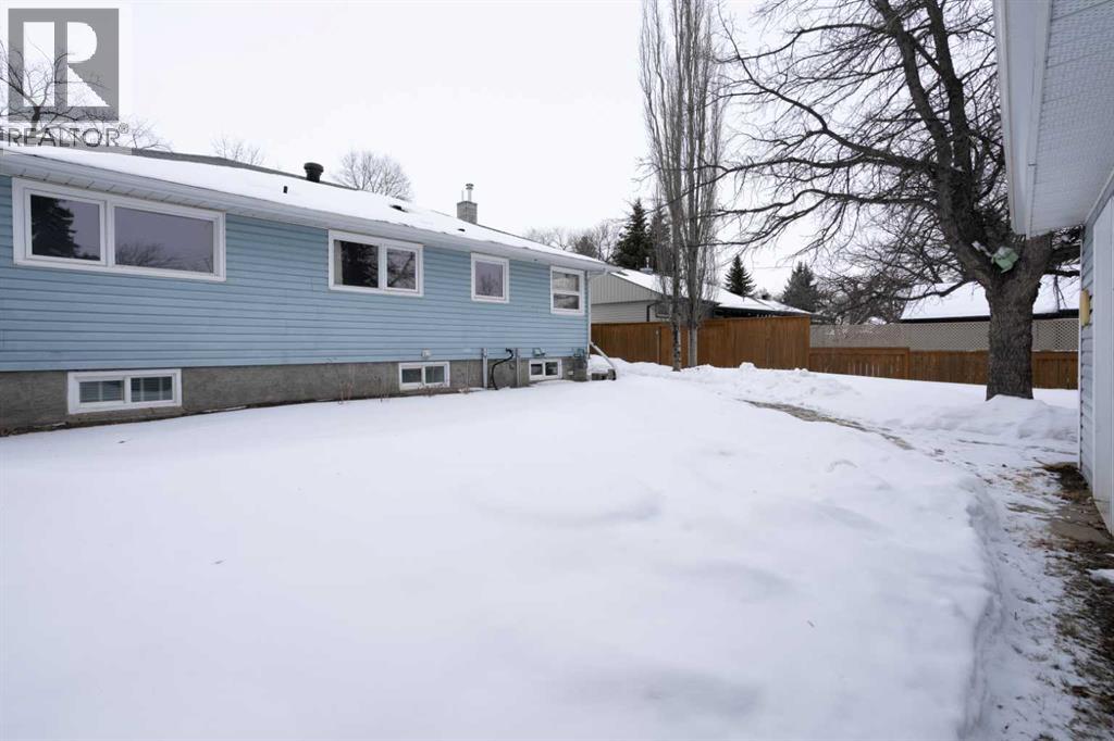 4712 45 Street, Camrose, Alberta  T4V 1E2 - Photo 37 - A2291282