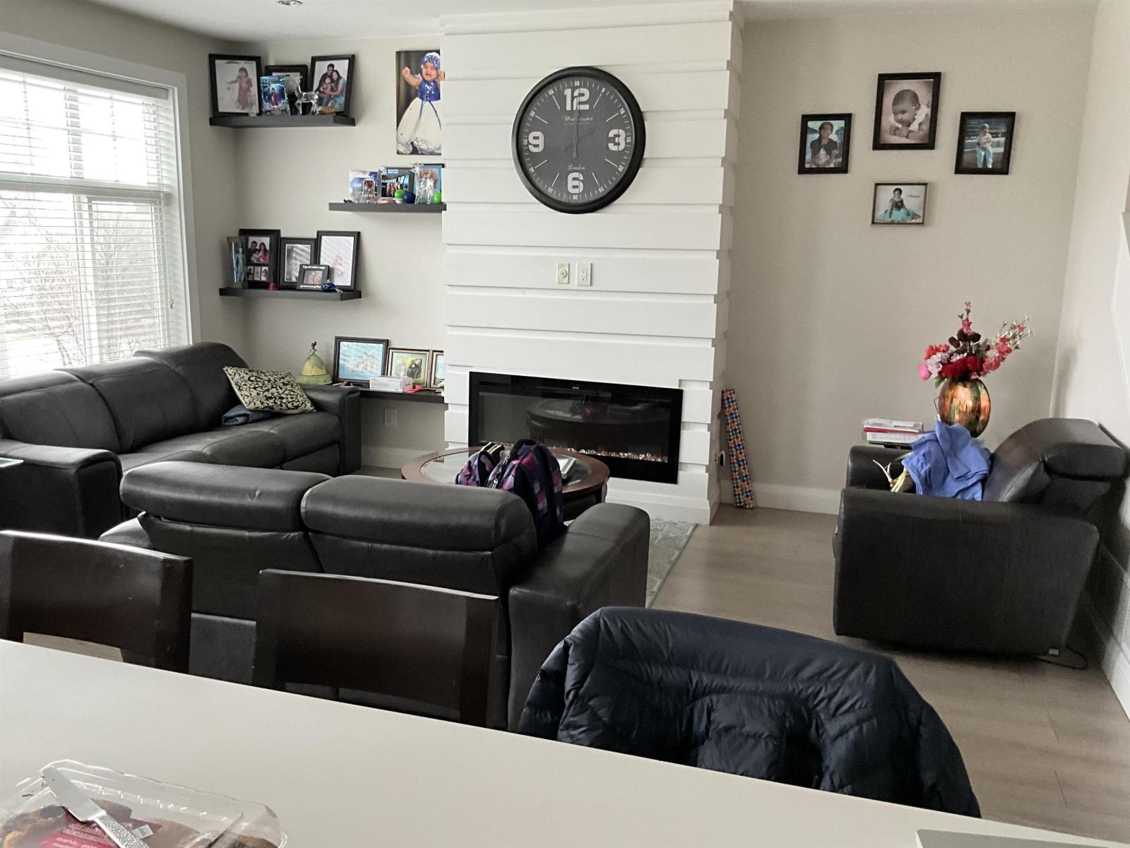 18 19938 70 Avenue, Langley, British Columbia  V2Y 0R1 - Photo 3 - R3032894