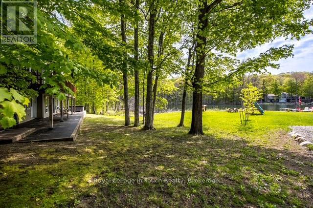 157 Farlain Lake Road W, Tiny, Ontario  L9M 0B9 - Photo 12 - S12861868