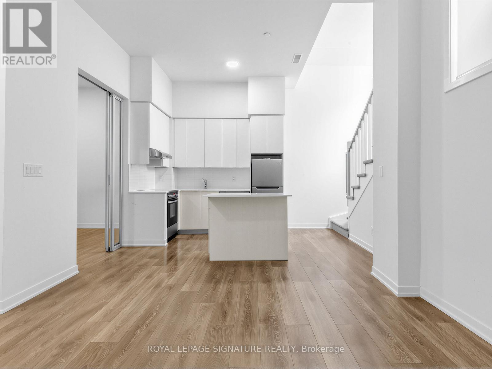 A105 - 160 Canon Jackson Drive, Toronto, Ontario  M6M 0B6 - Photo 11 - W12700836