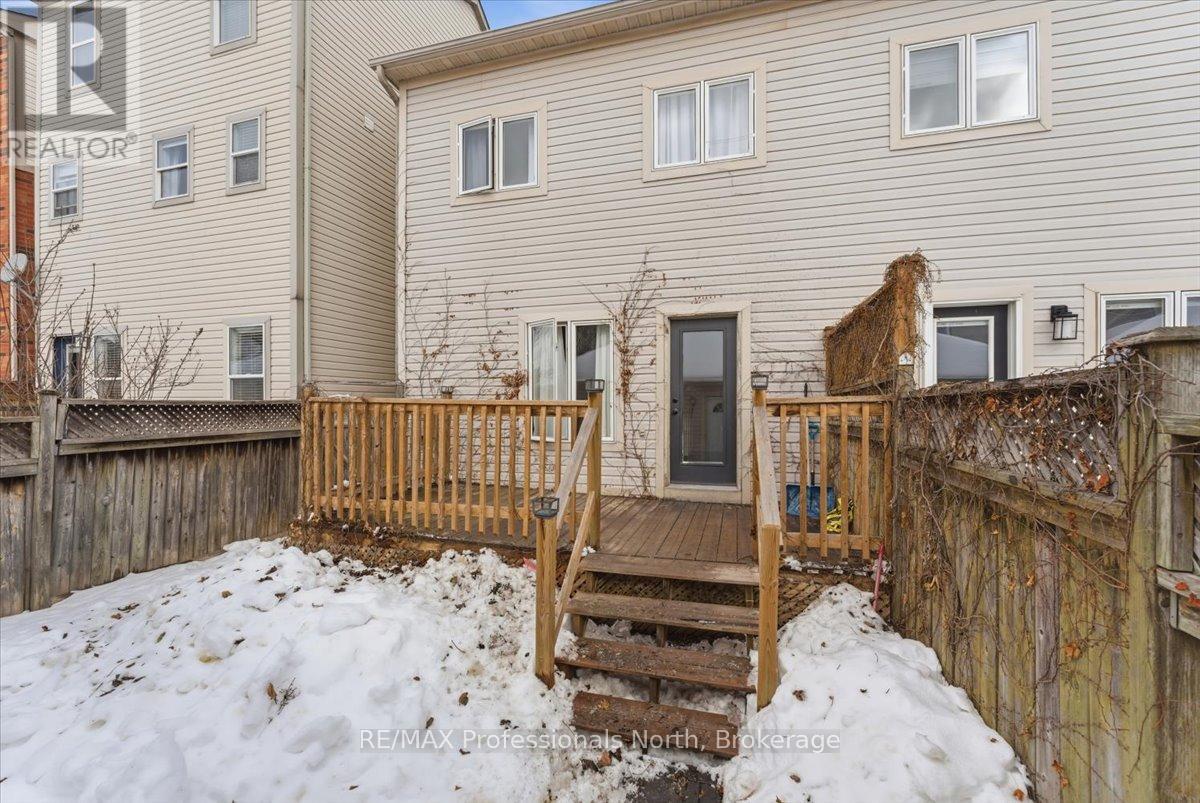 98 Roxton Road, Oakville (Ro River Oaks), Ontario  L6H 6V4 - Photo 25 - W12863092