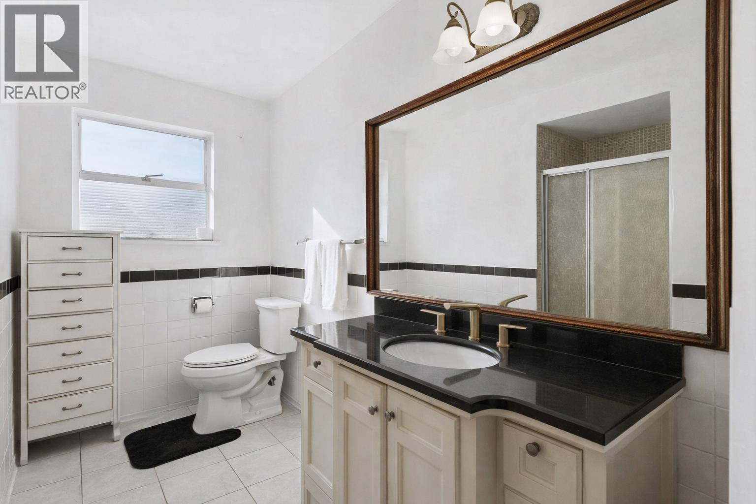 922 Canyon Boulevard, North Vancouver, British Columbia  V7R 2J8 - Photo 17 - R3097334