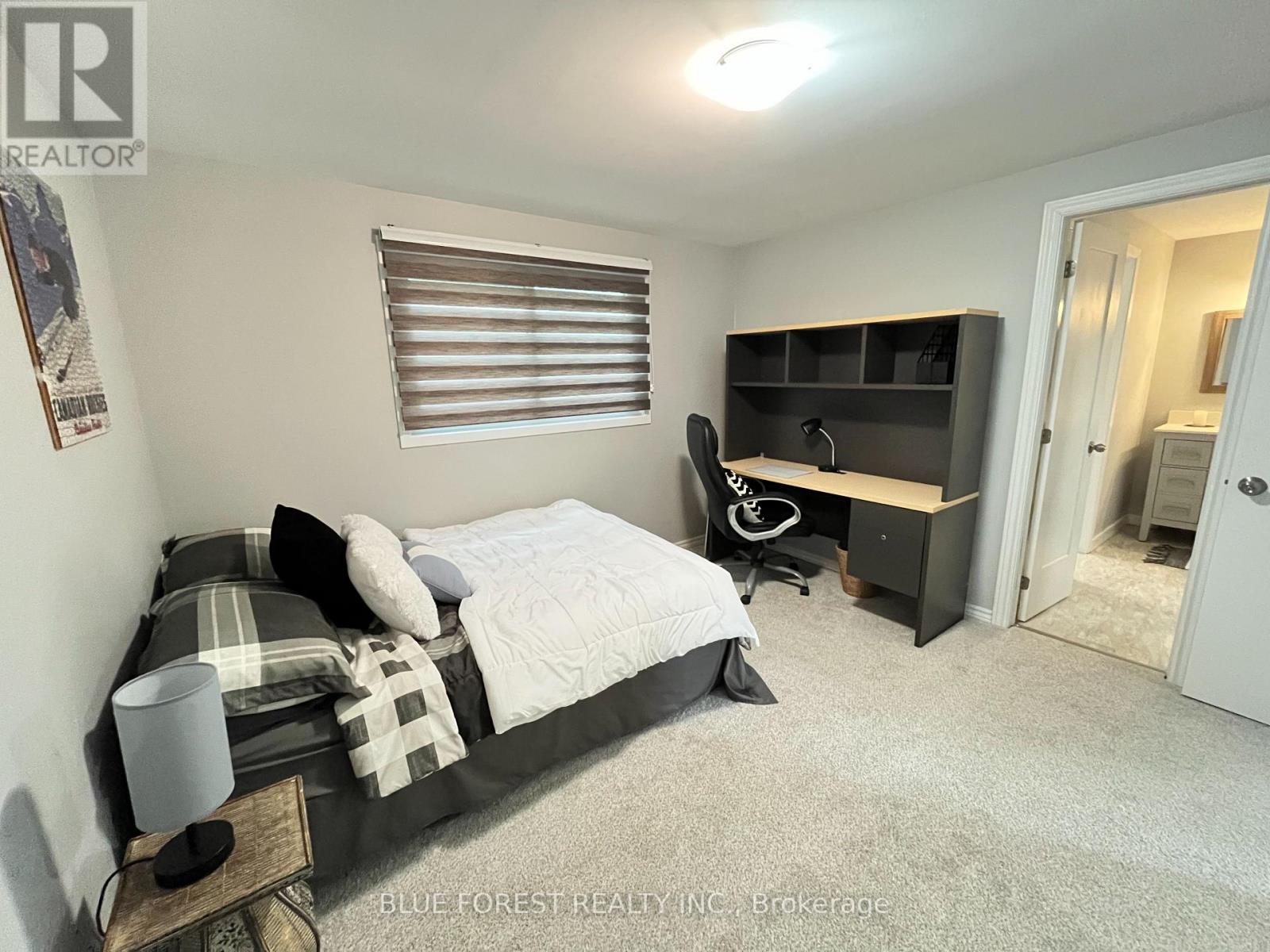 35 Rollscourt Gardens, London North, Ontario  N6G 1L9 - Photo 13 - X12863074