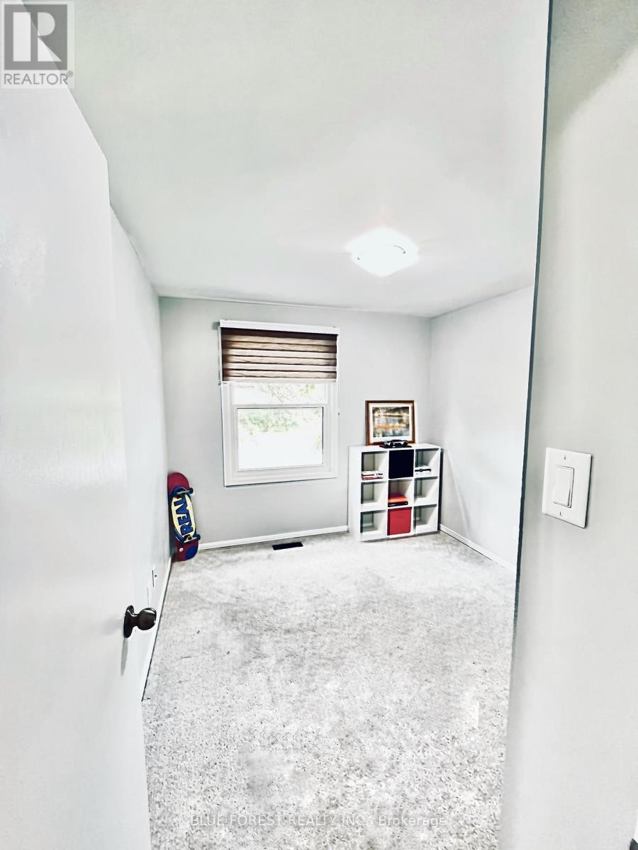 35 Rollscourt Gardens, London North, Ontario  N6G 1L9 - Photo 18 - X12863074