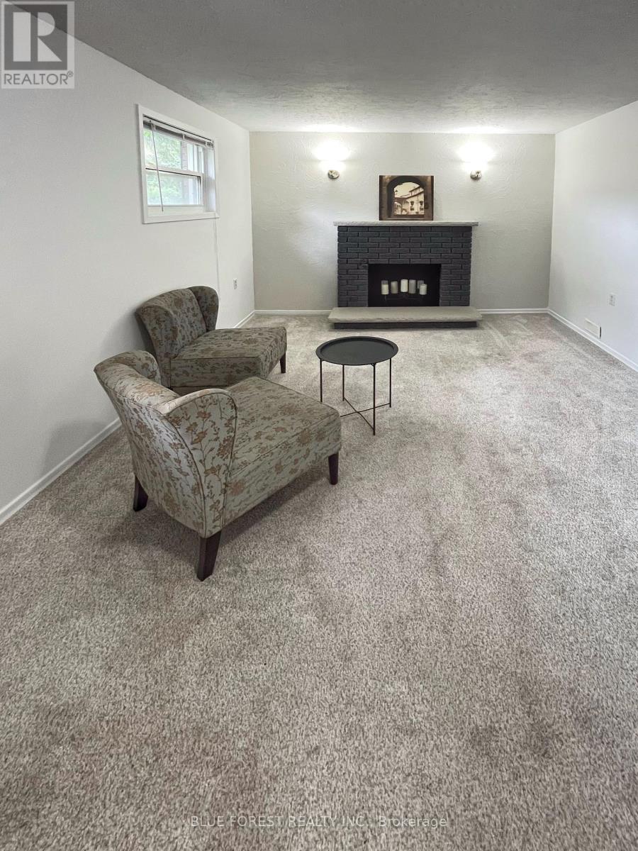 35 Rollscourt Gardens, London North, Ontario  N6G 1L9 - Photo 20 - X12863074