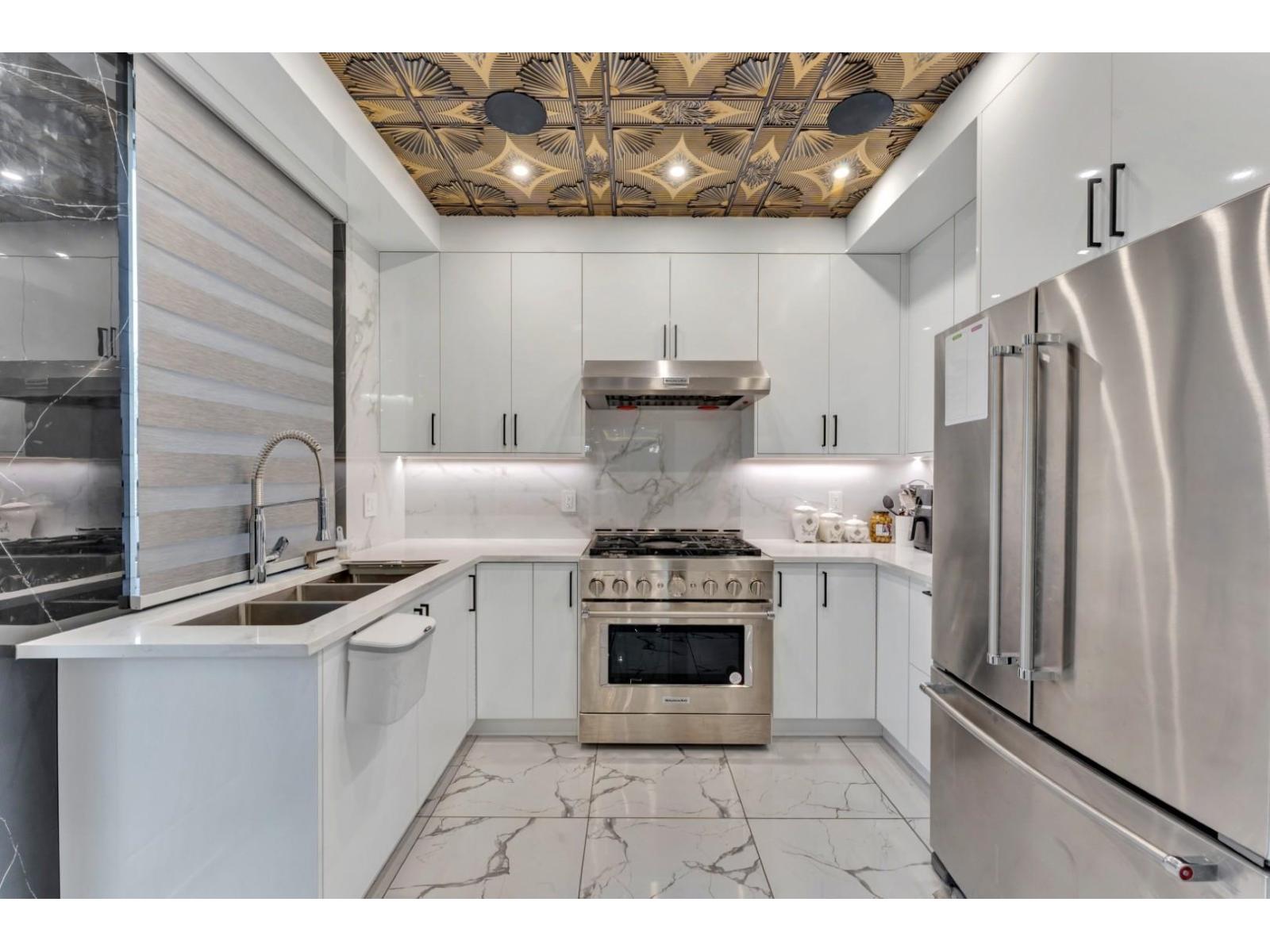 15460 Semiahmoo Avenue, White Rock, British Columbia  V4B 1T8 - Photo 19 - R3097614