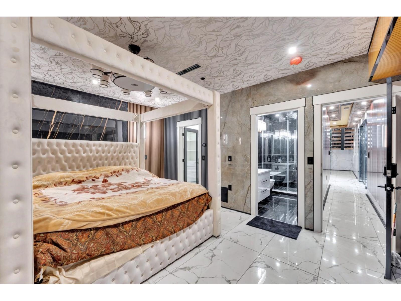 15460 Semiahmoo Avenue, White Rock, British Columbia  V4B 1T8 - Photo 25 - R3097614