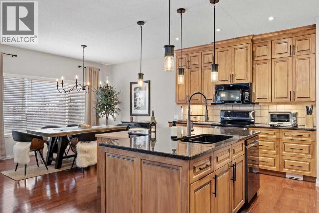 61 Thornfield Close Se, Airdrie, Alberta  T4A 2K7 - Photo 3 - A2290670