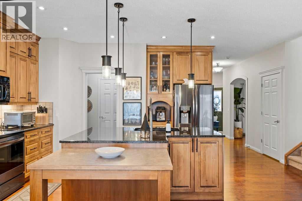 61 Thornfield Close Se, Airdrie, Alberta  T4A 2K7 - Photo 4 - A2290670