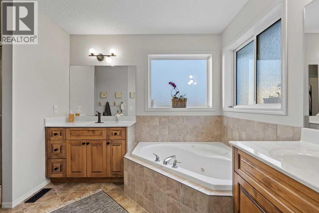 61 Thornfield Close Se, Airdrie, Alberta  T4A 2K7 - Photo 23 - A2290670