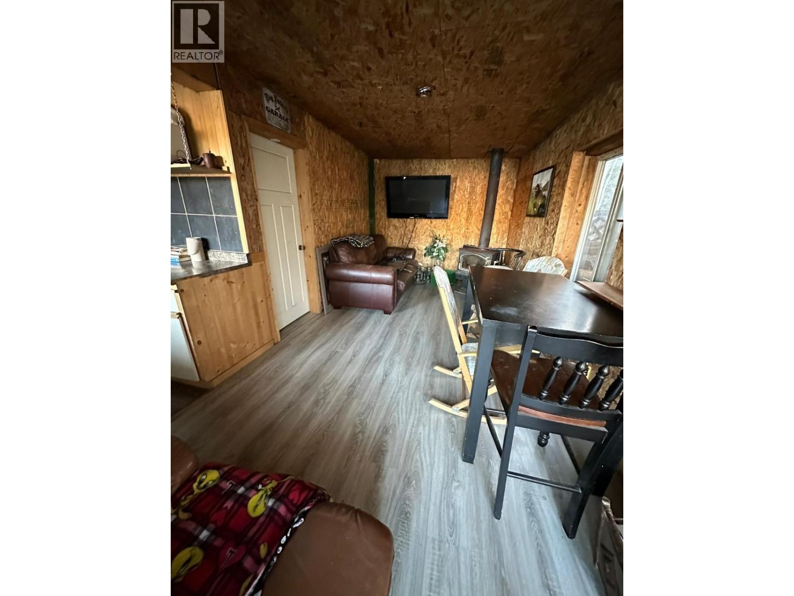 Legal SCUITTO Lake Kamloops Photo 27