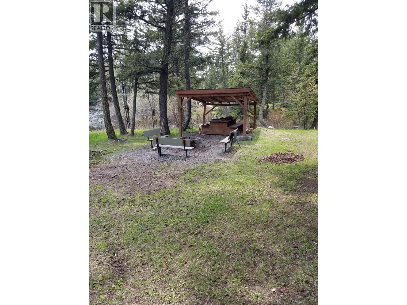 Legal SCUITTO Lake Kamloops Photo 9