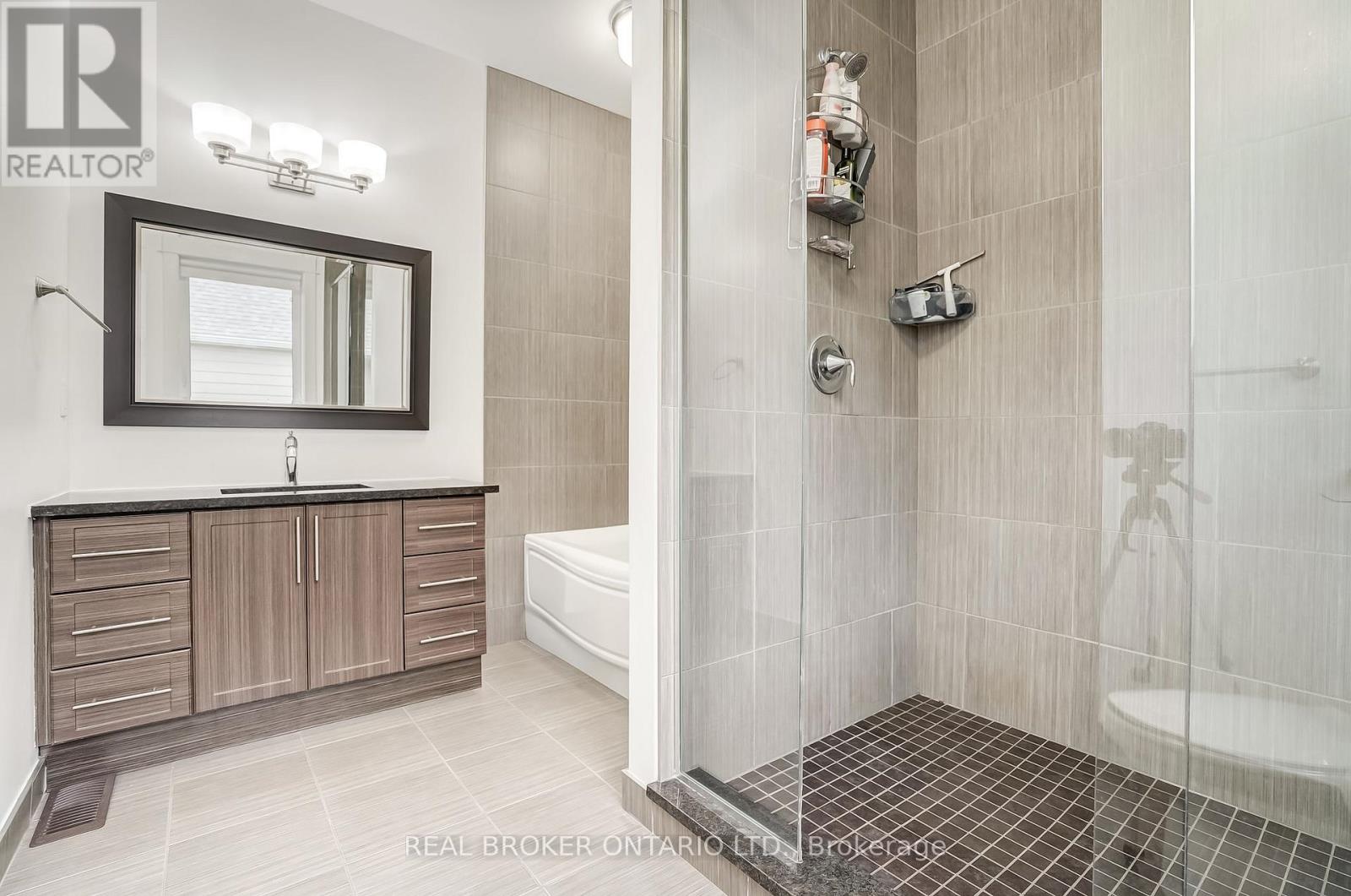 6237 Perth Street, Ottawa, Ontario  K0A 1Z0 - Photo 13 - X12863022