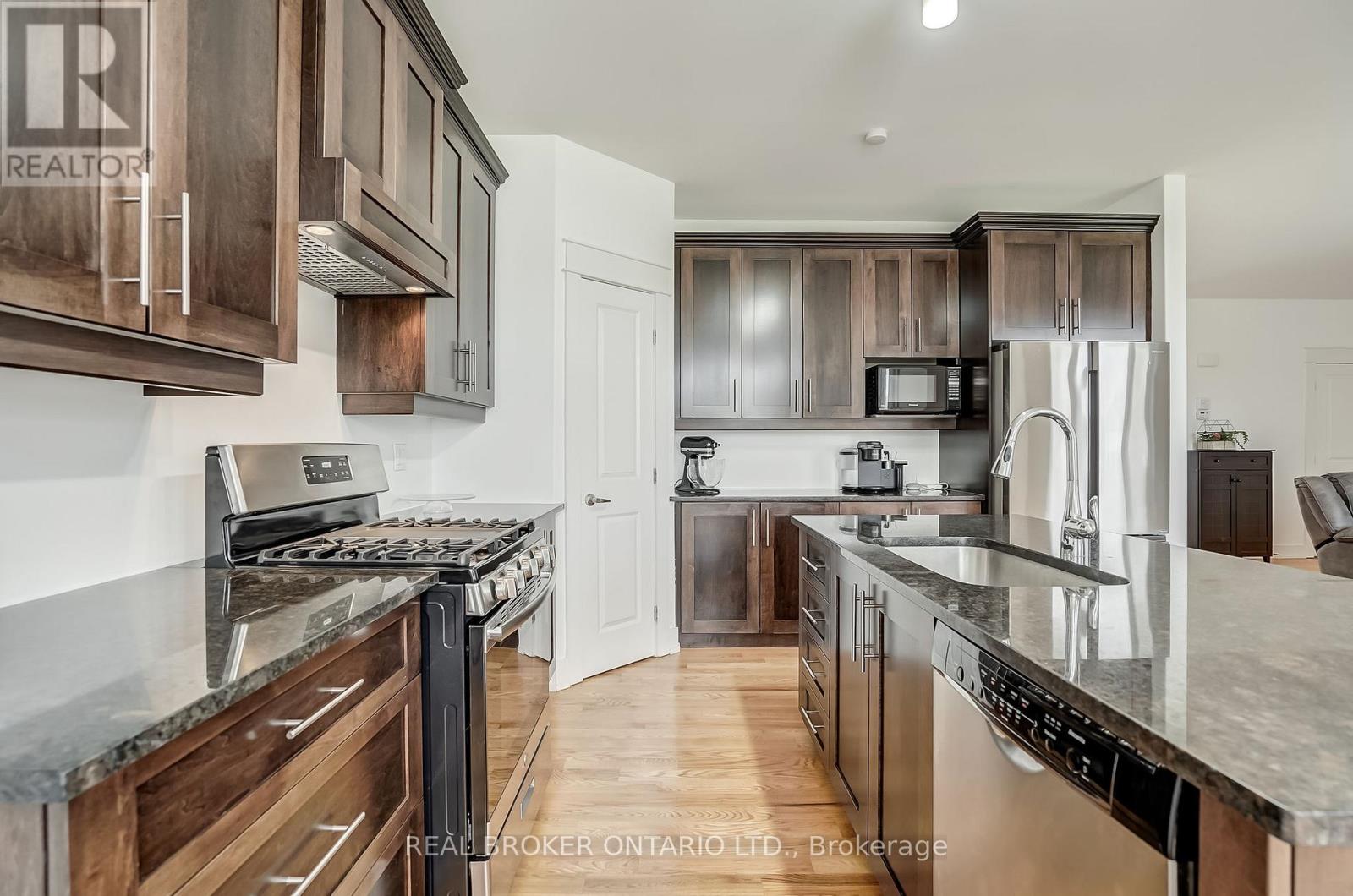 6237 Perth Street, Ottawa, Ontario  K0A 1Z0 - Photo 20 - X12863022