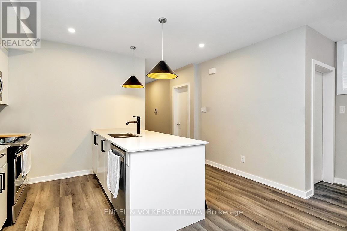 4 - 350 Winona Avenue, Ottawa, Ontario  K1Z 5H4 - Photo 7 - X12863084