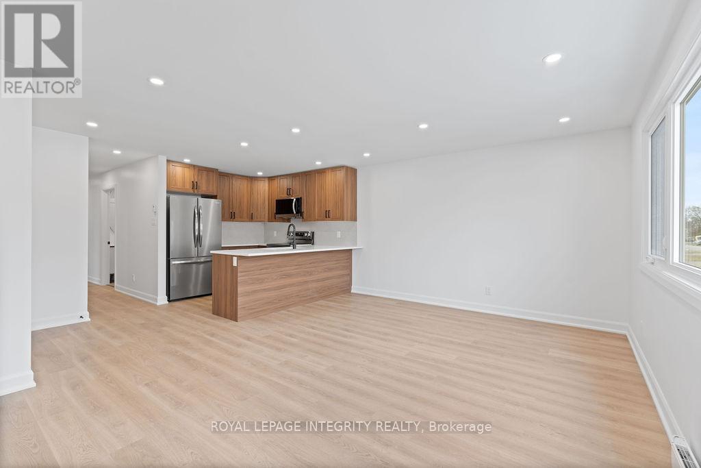 A - 96 Fieldrow Street, Ottawa, Ontario  K2G 2Y9 - Photo 11 - X12863150