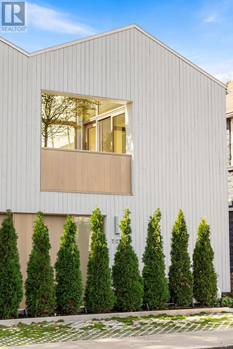 722 Lansdowne Avenue, Toronto, Ontario  M6H 3Y8 - Photo 2 - W12670794