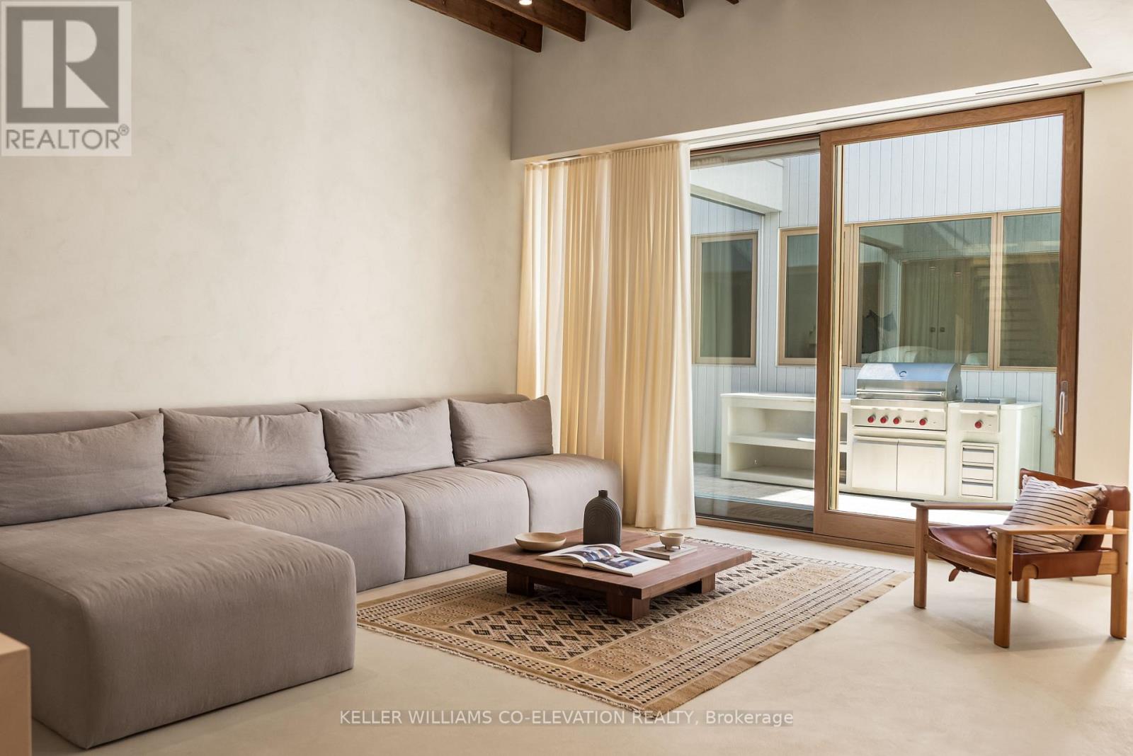 722 Lansdowne Avenue, Toronto, Ontario  M6H 3Y8 - Photo 29 - W12670794