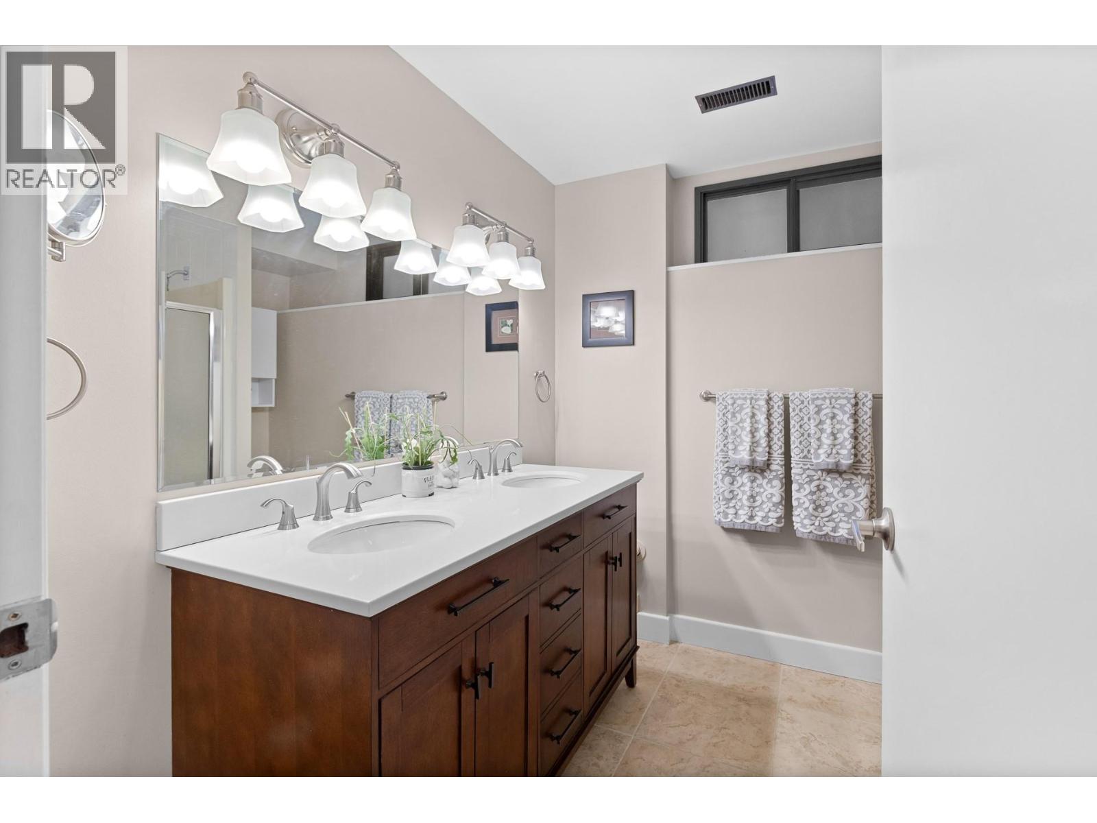 2740 Lakeridge Road, West Kelowna, British Columbia  V1Z 1Y2 - Photo 37 - 10377886