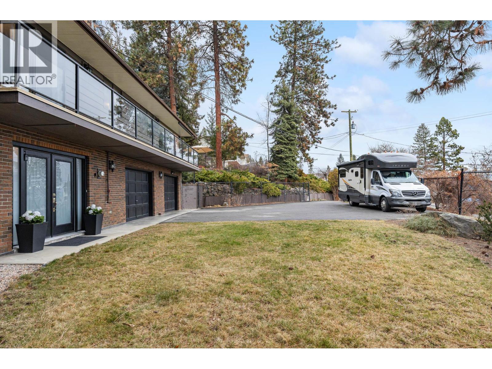 2740 Lakeridge Road, West Kelowna, British Columbia  V1Z 1Y2 - Photo 6 - 10377886