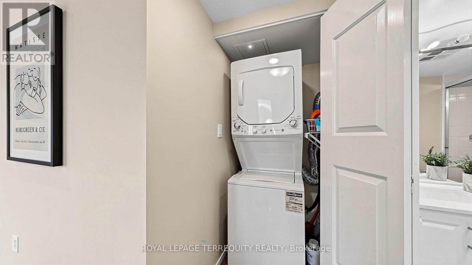 833 - 22 Southport Street, Toronto, Ontario  M6S 4Y9 - Photo 25 - W12862636