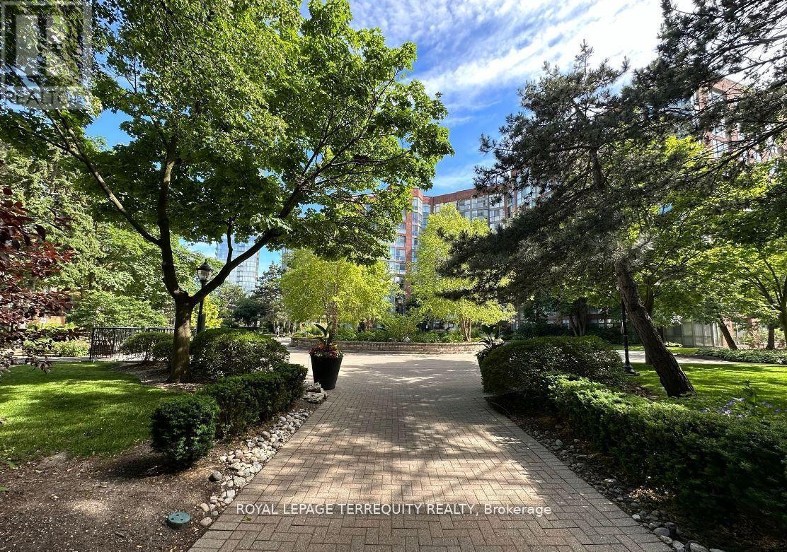 833 - 22 Southport Street, Toronto, Ontario  M6S 4Y9 - Photo 37 - W12862636