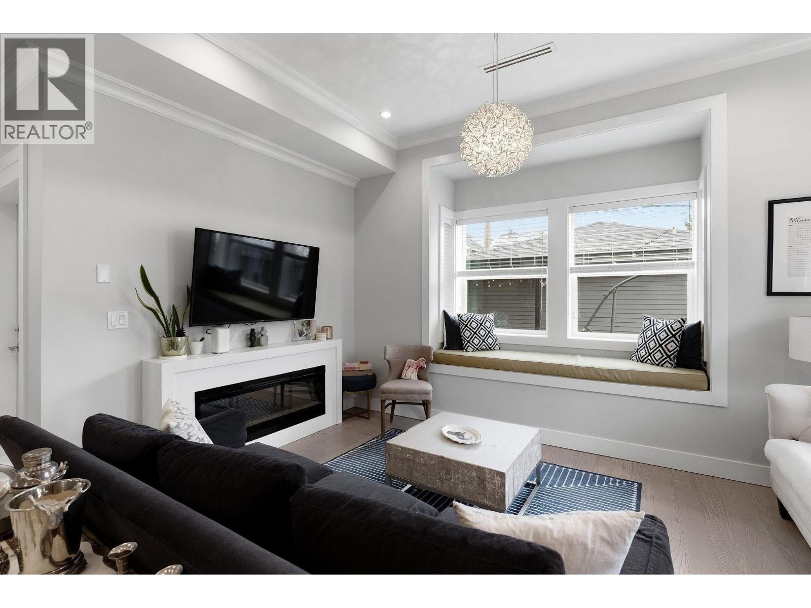 1371 E 13th Avenue, Vancouver, British Columbia  V5N 2B5 - Photo 3 - R3097492