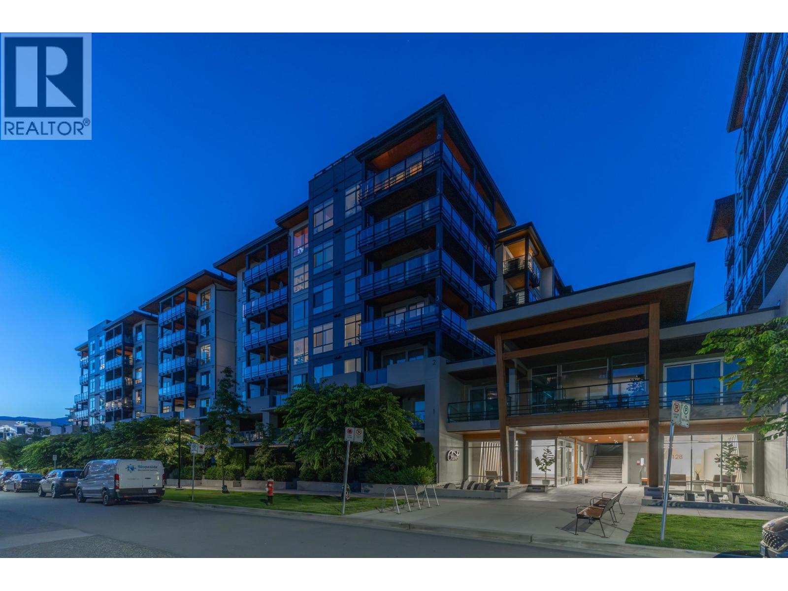 TH5 128 E 8TH STREET, north vancouver, British Columbia