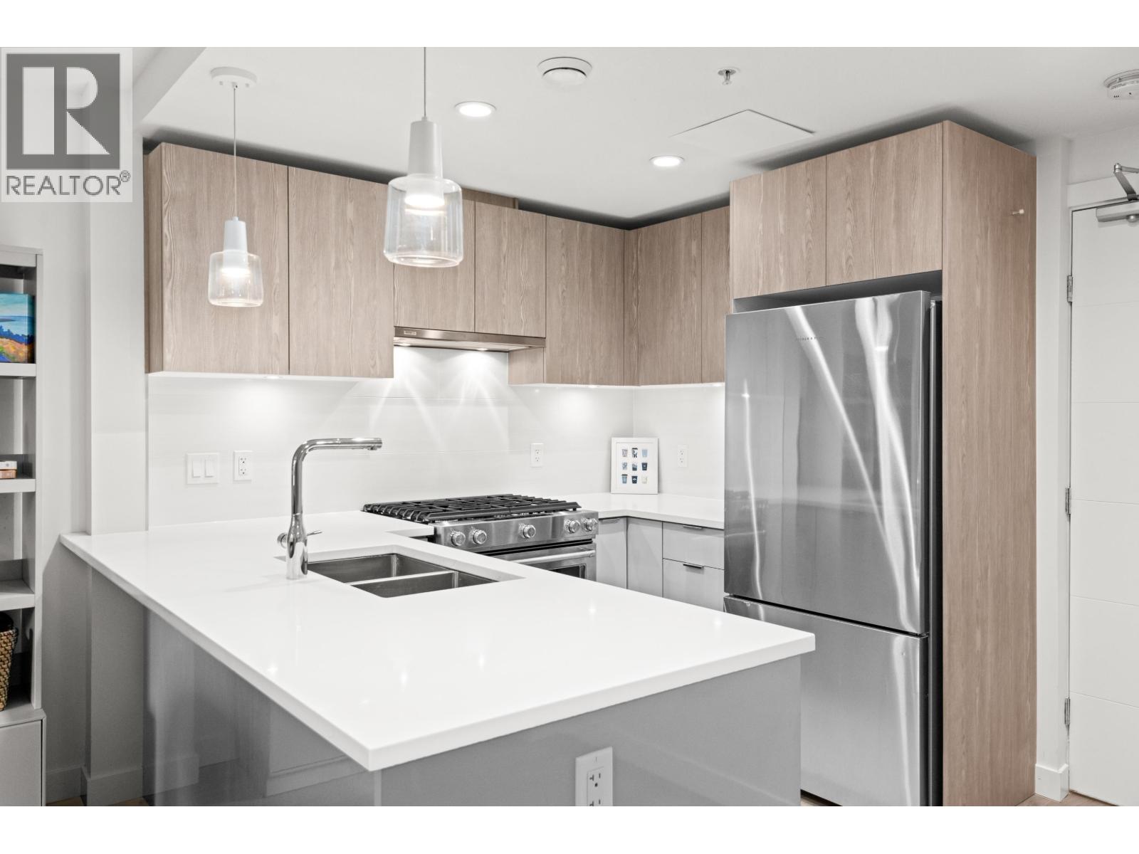 Th5 128 E 8th Street, North Vancouver, British Columbia  V7L 1Y7 - Photo 10 - R3097500