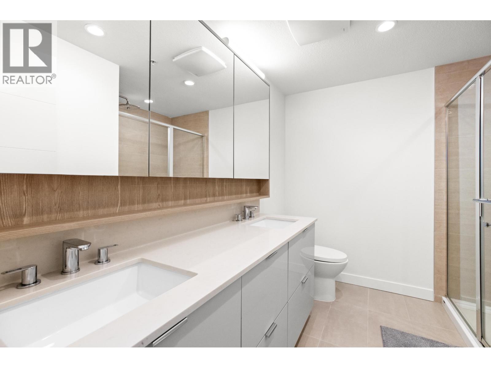 Th5 128 E 8th Street, North Vancouver, British Columbia  V7L 1Y7 - Photo 18 - R3097500