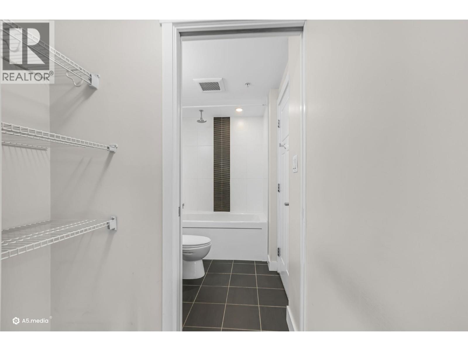 706 2968 Glen Drive, Coquitlam, British Columbia  V3B 0C4 - Photo 15 - R3097523