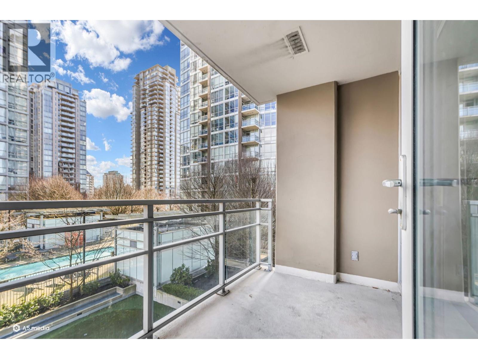 706 2968 Glen Drive, Coquitlam, British Columbia  V3B 0C4 - Photo 19 - R3097523