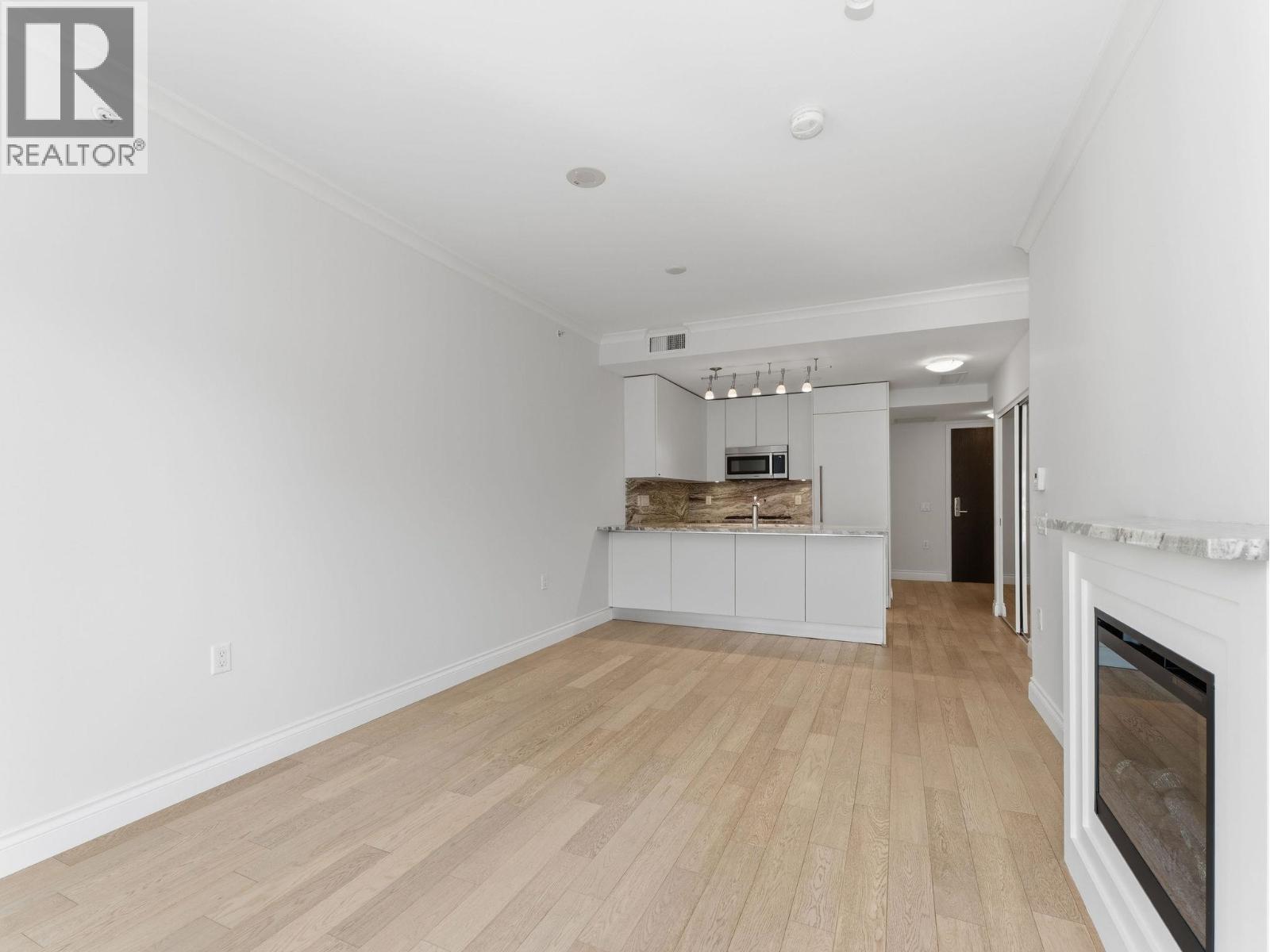 706 199 Victory Ship Way, North Vancouver, British Columbia  V7L 0B2 - Photo 3 - R3097546