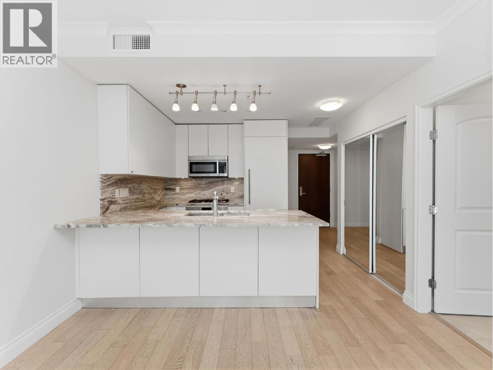 706 199 Victory Ship Way, North Vancouver, British Columbia  V7L 0B2 - Photo 7 - R3097546