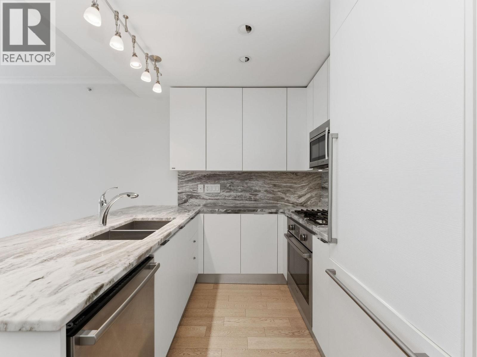 706 199 Victory Ship Way, North Vancouver, British Columbia  V7L 0B2 - Photo 8 - R3097546