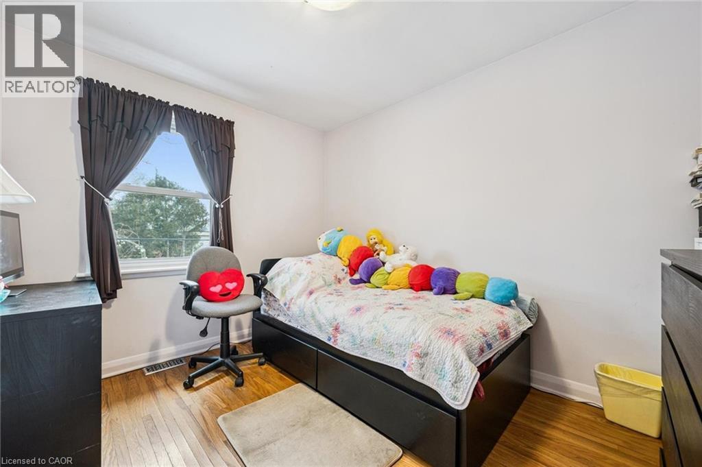 263 East 36th Street, Hamilton, Ontario  L8V 3Z6 - Photo 13 - 40810857