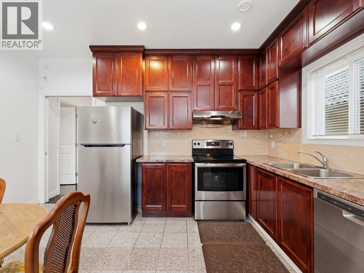 1115 Boundary Road, Vancouver, British Columbia  V5K 4T4 - Photo 9 - R3097524