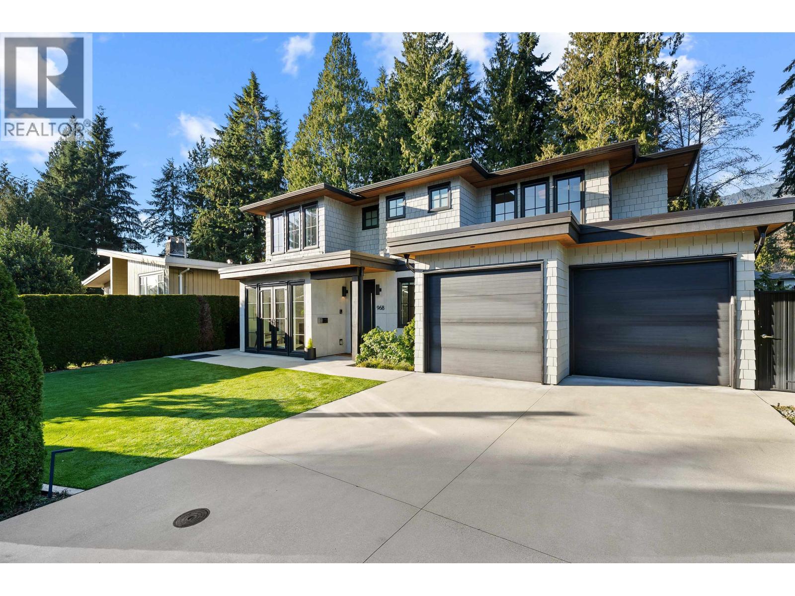968 BELVISTA CRESCENT, north vancouver, British Columbia