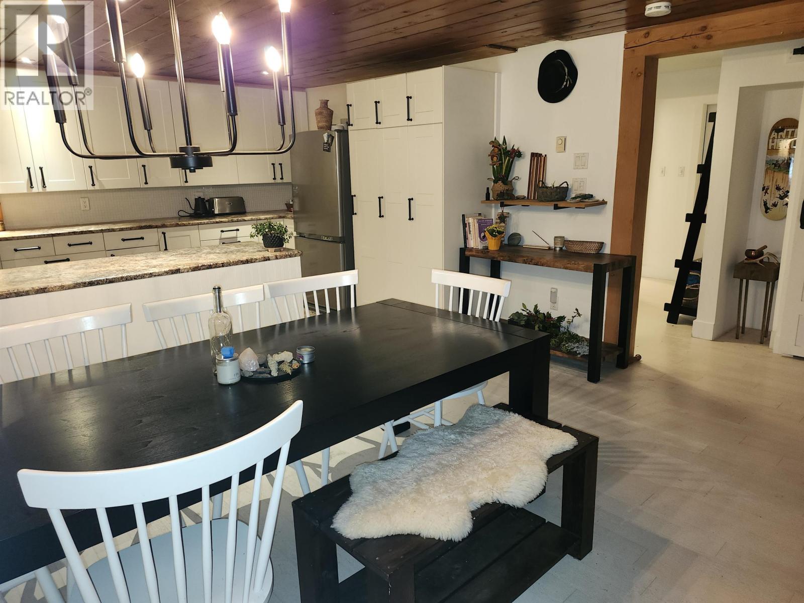 14848 Squamish Valley Road, Squamish, British Columbia  V0N 1H0 - Photo 6 - R3095939