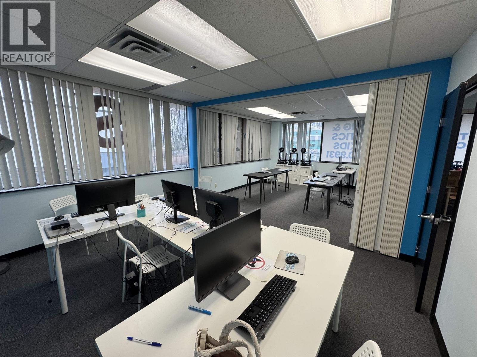 223a 3030 Lincoln Avenue, Coquitlam, British Columbia  V3N 2H6 - Photo 10 - C8076843