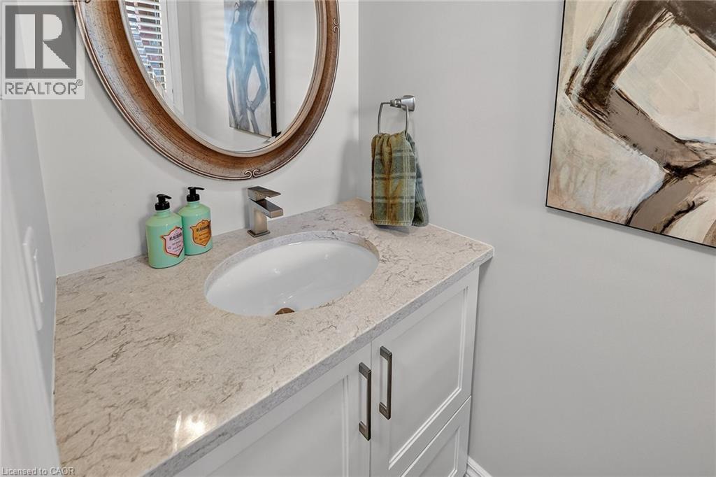 23 Tamarack Court, Grimsby, Ontario  L3M 5M2 - Photo 22 - 40809562