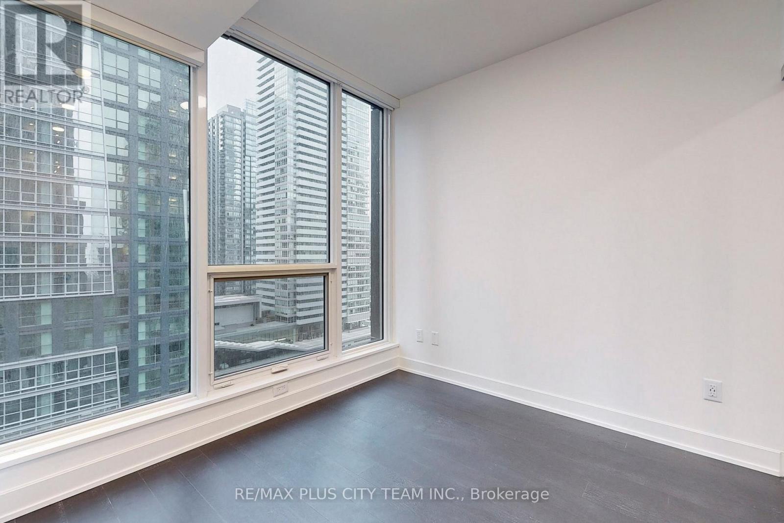 1613 - 35 Mercer Street, Toronto (Waterfront Communities), Ontario  M5V 0V1 - Photo 16 - C12863062