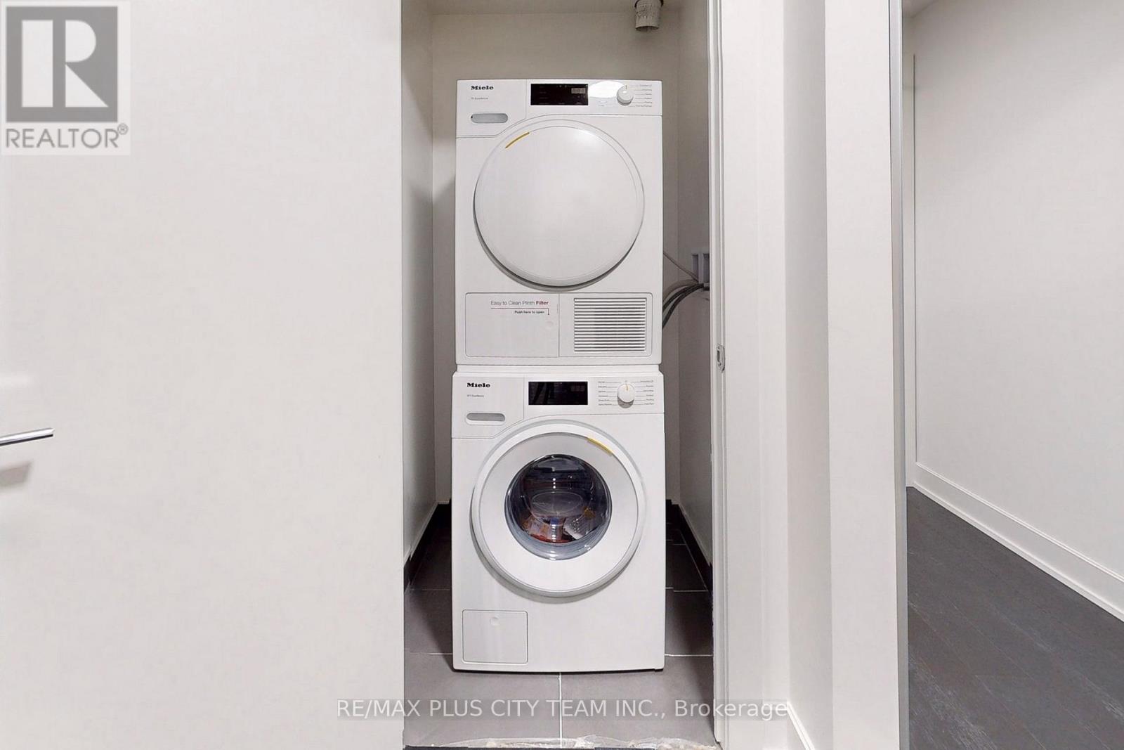 1613 - 35 Mercer Street, Toronto (Waterfront Communities), Ontario  M5V 0V1 - Photo 21 - C12863062