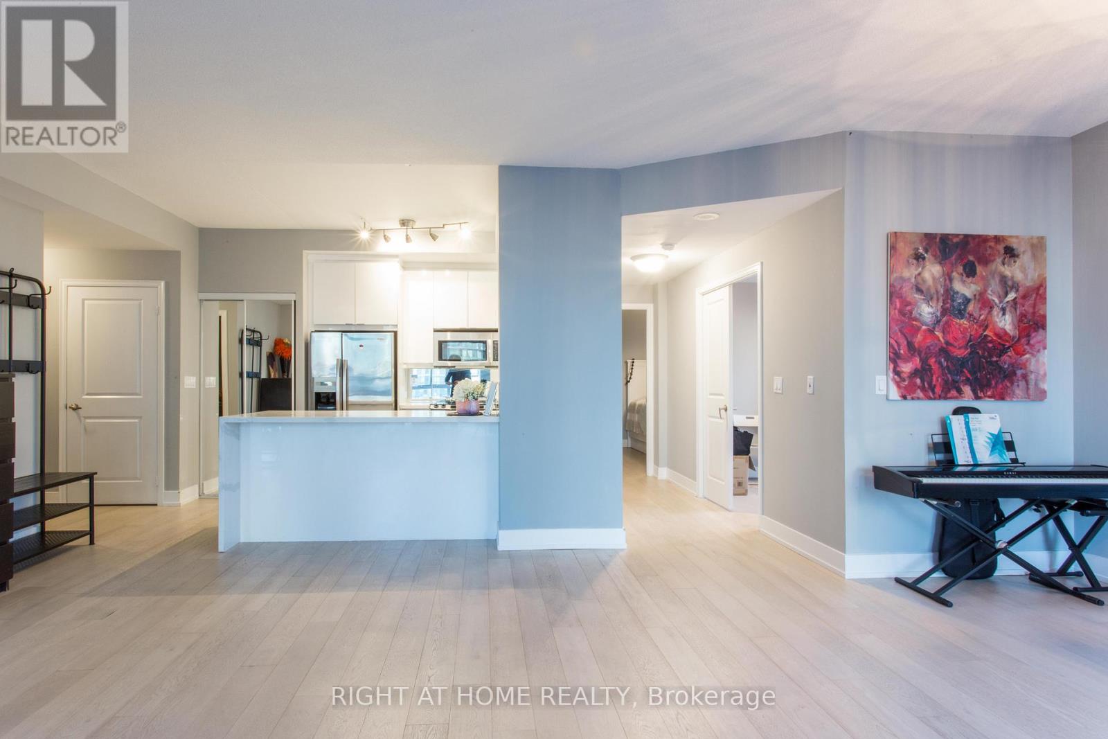 1508 - 21 Grand Magazine Street, Toronto, Ontario  M5V 1B5 - Photo 5 - C12863148