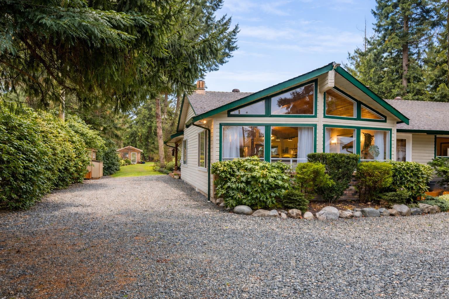 22558 Old Yale Road, Langley, British Columbia  V2Z 2V4 - Photo 3 - R3097296