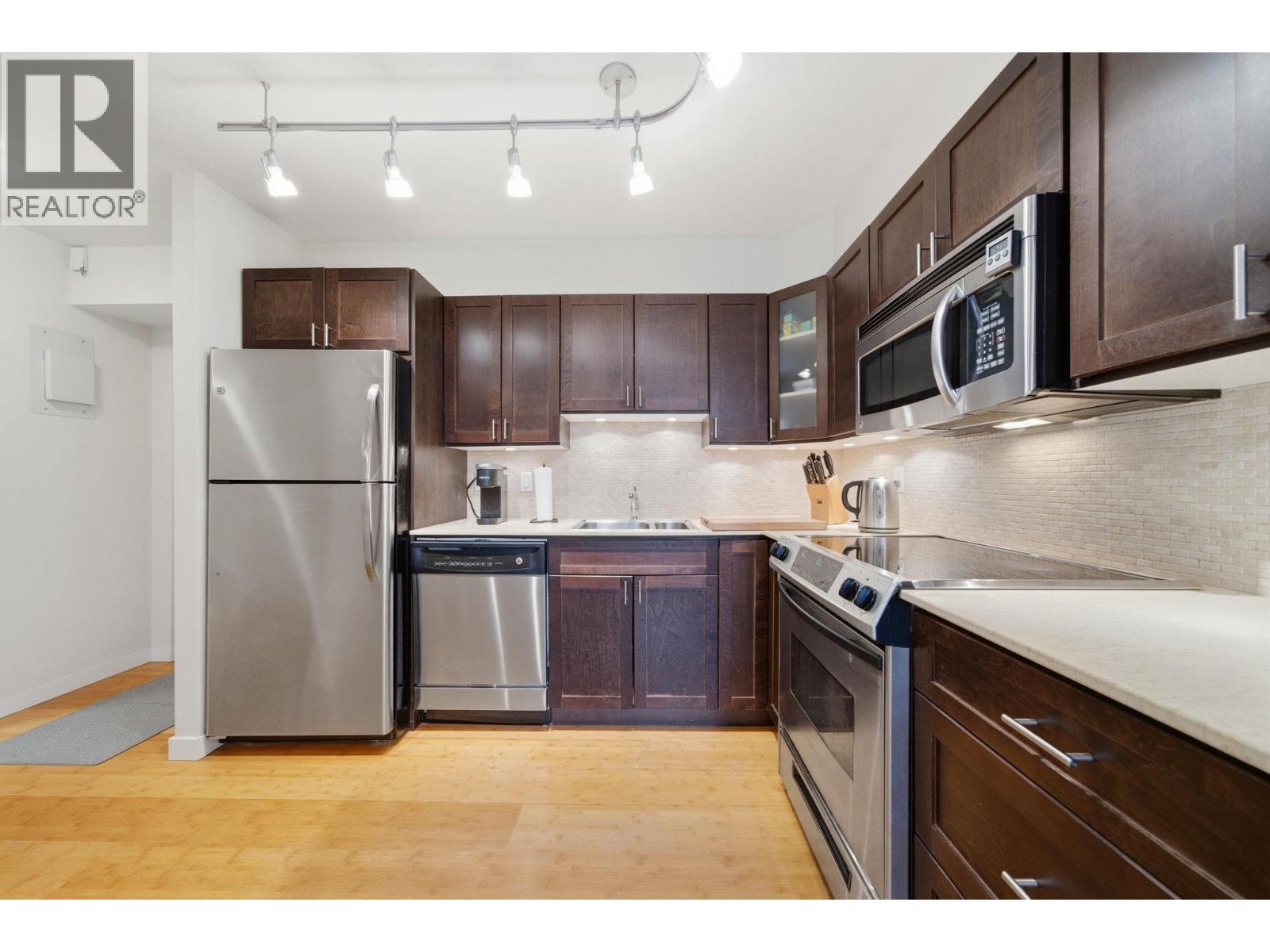 503 3755 Bartlett Court, Burnaby, British Columbia  V3J 7G7 - Photo 6 - R3097290