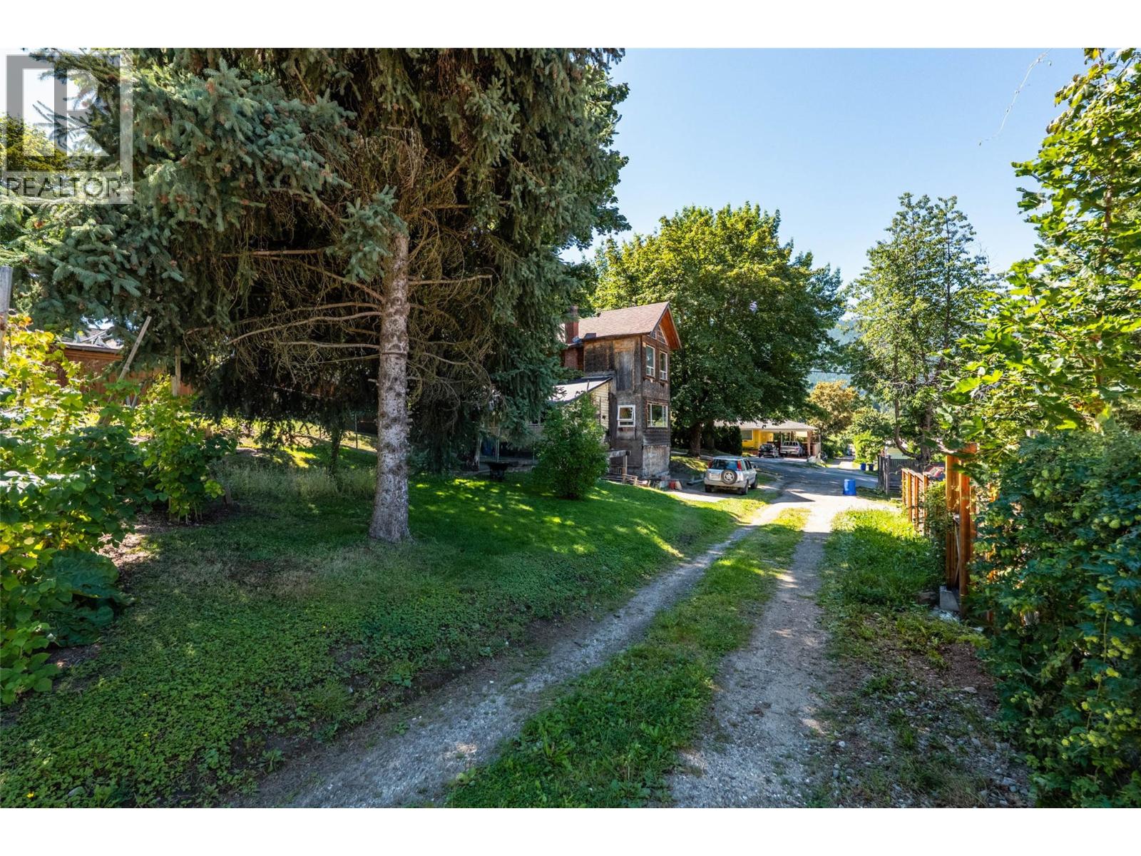 1417 Stanley Street, Nelson, British Columbia  V1L 1R2 - Photo 35 - 10378614