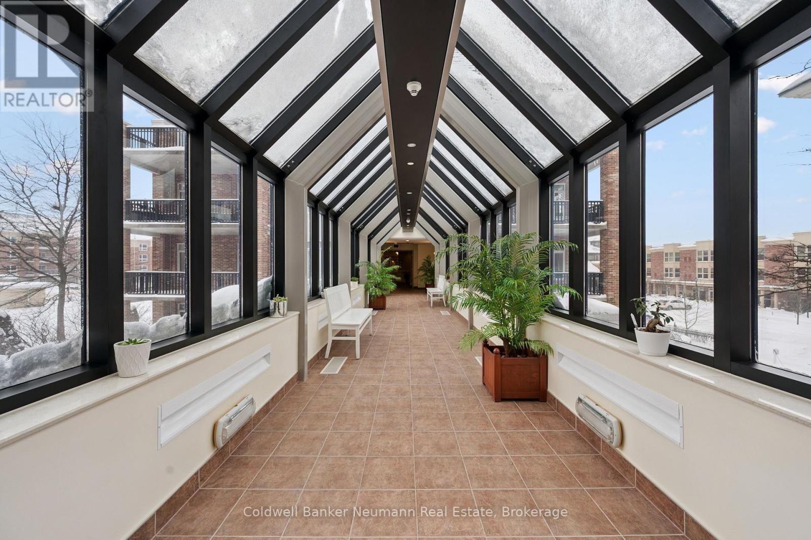 202 - 65 Bayberry Drive, Guelph, Ontario  N1G 5K8 - Photo 3 - X12730074